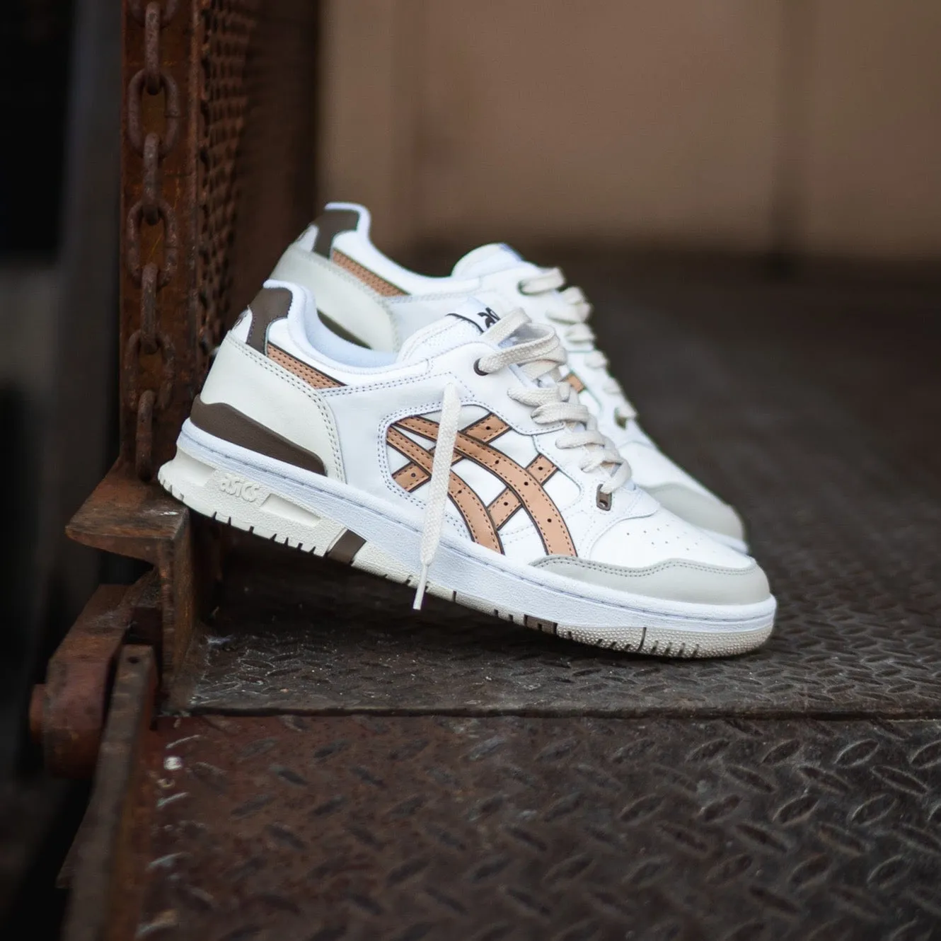 Mens Asics EX89 (White/Honey Beige)