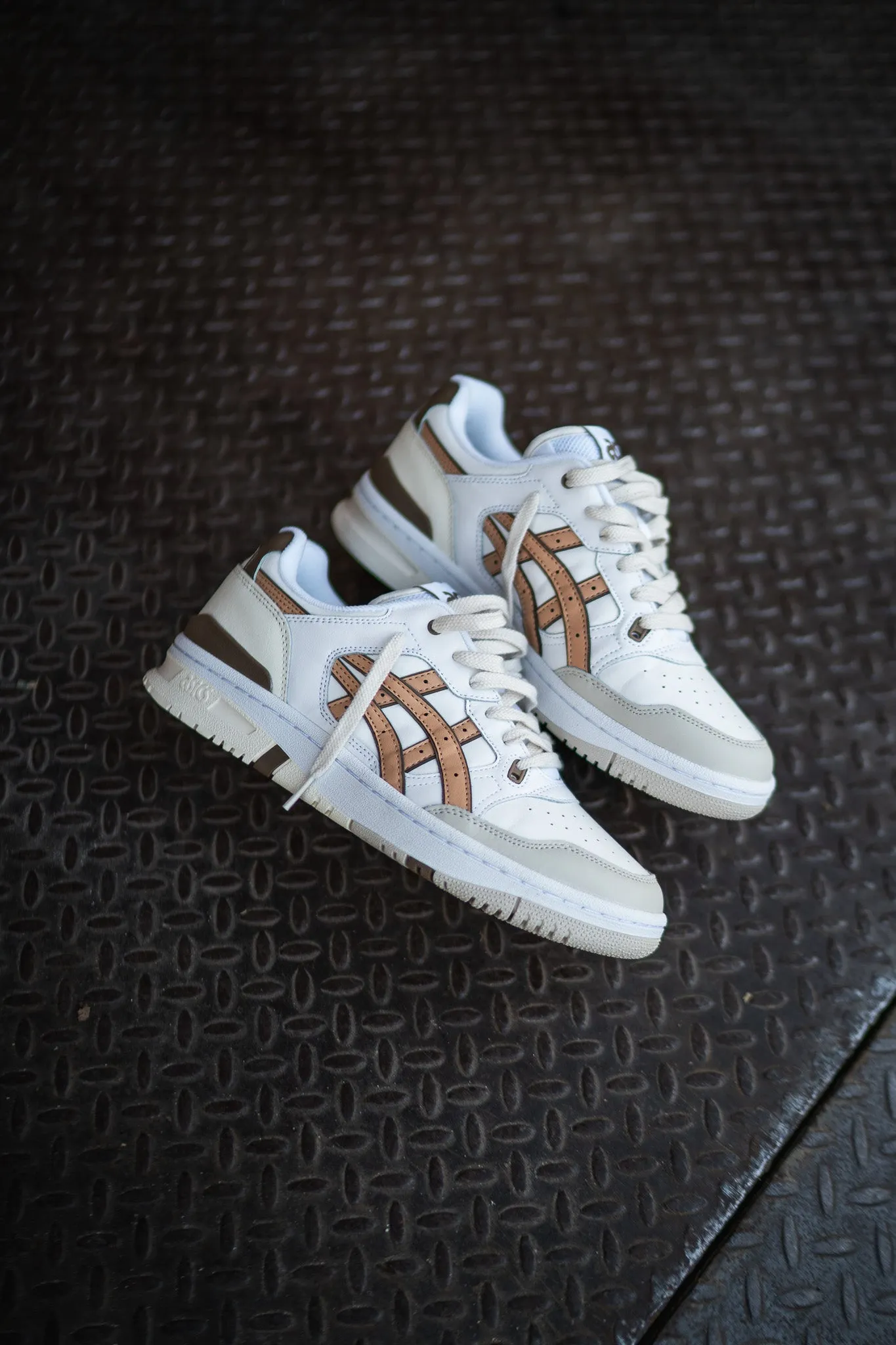 Mens Asics EX89 (White/Honey Beige)