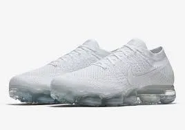 NIKE AIR VAPORMAX FLYKNIT