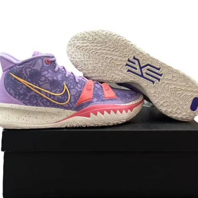 Nike Kyrie 7 Daughters