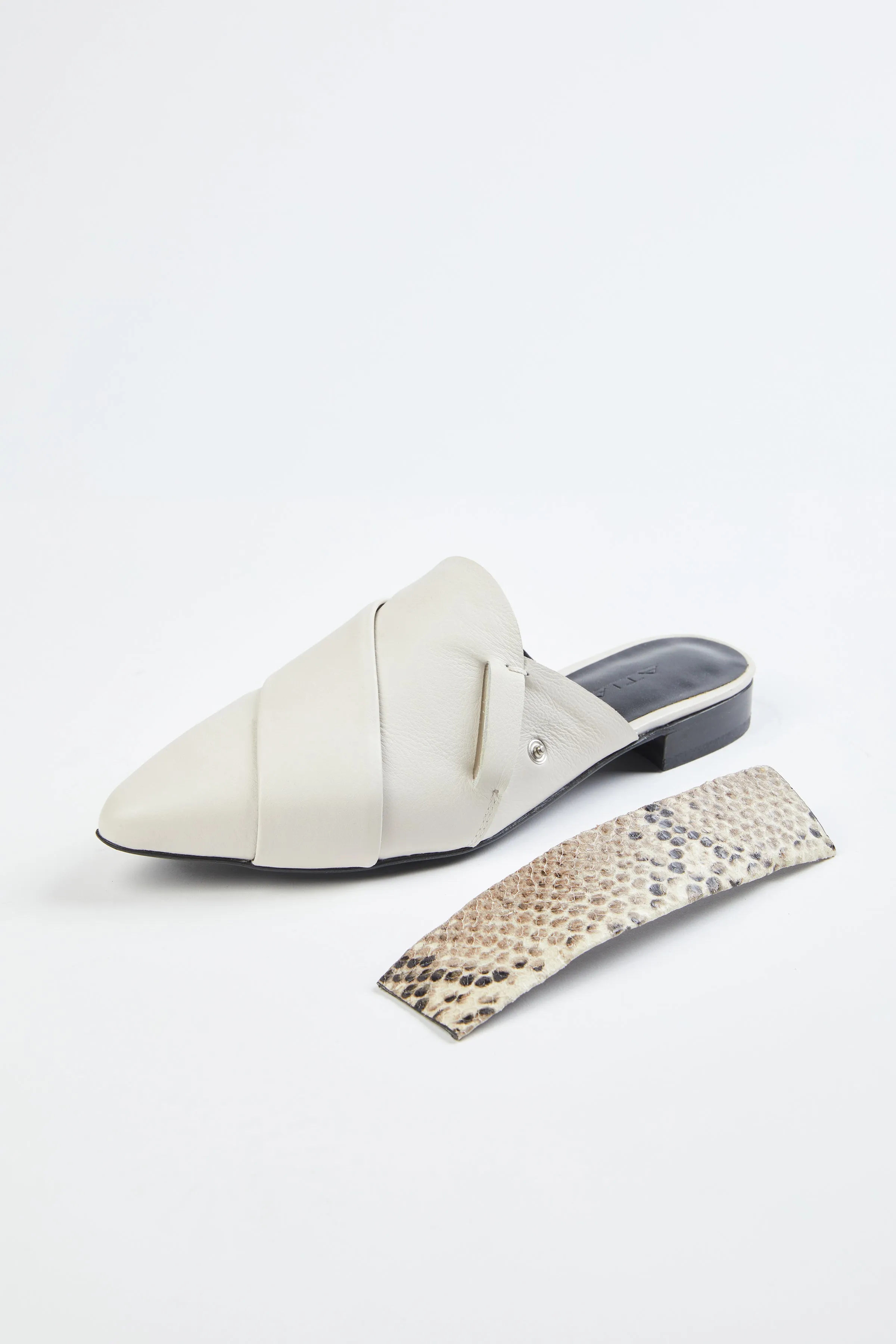 ORIGAMI SLIPPER